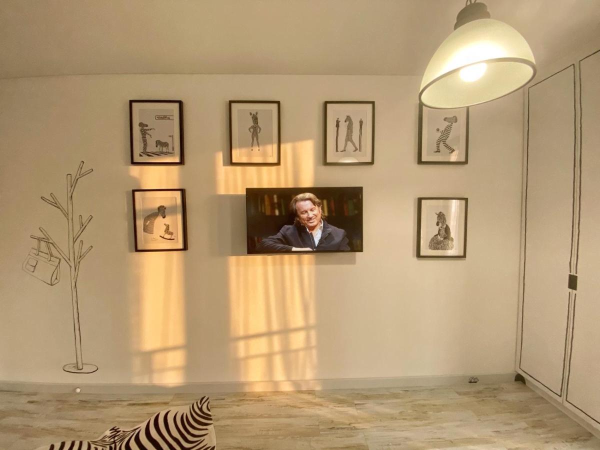 Apartment Kikasso Art Odessa Fontanka