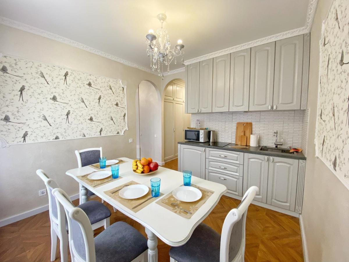 Apartment Kikasso Art Odessa *